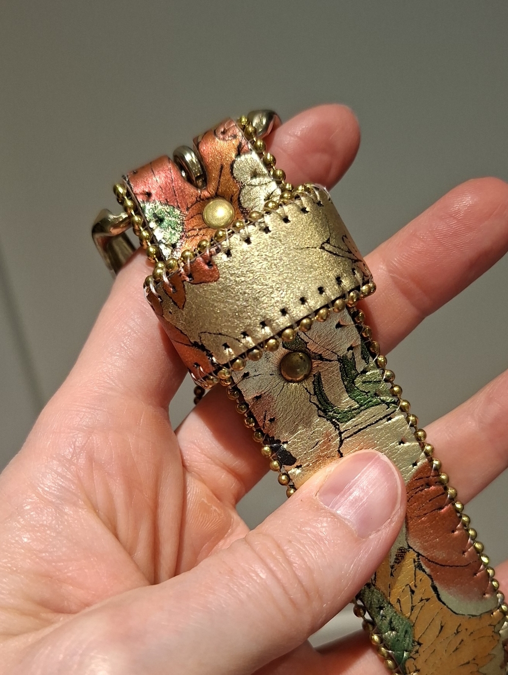 Vintage Dakota Gold & Floral Leather Belt w/ Gold Bead Accent - Picture 2 of 6
